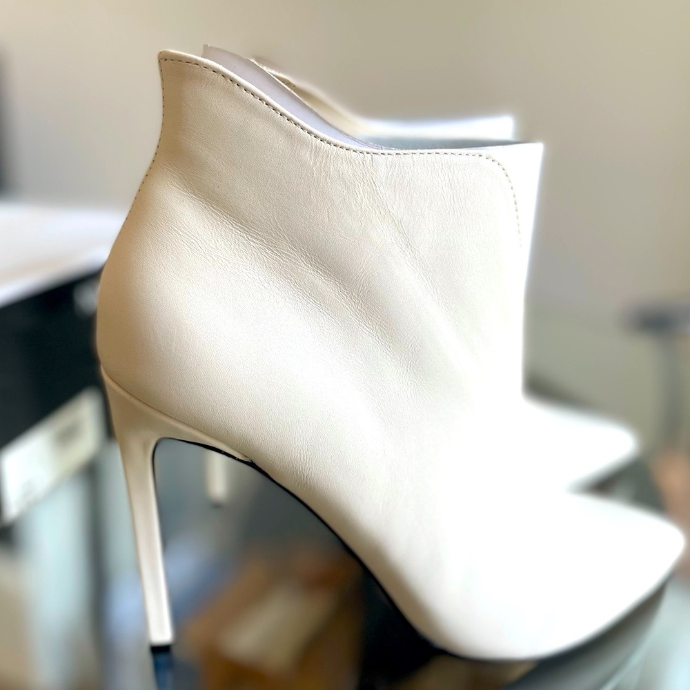 Nine West Tila Dress Booties Ivory Leather